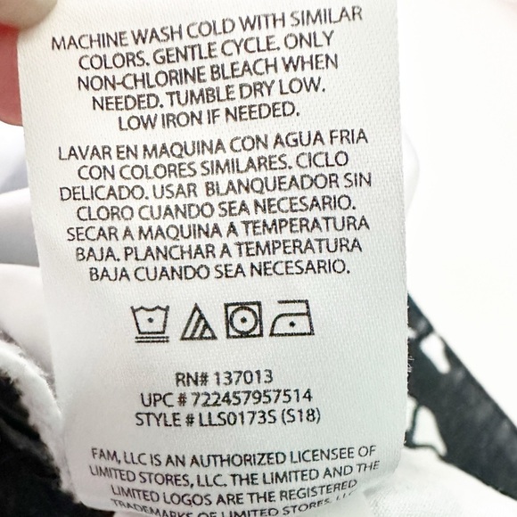 The Limited Black & White Print Tailored Shorts Size 6 Floral Pockets - Picture 7 of 7